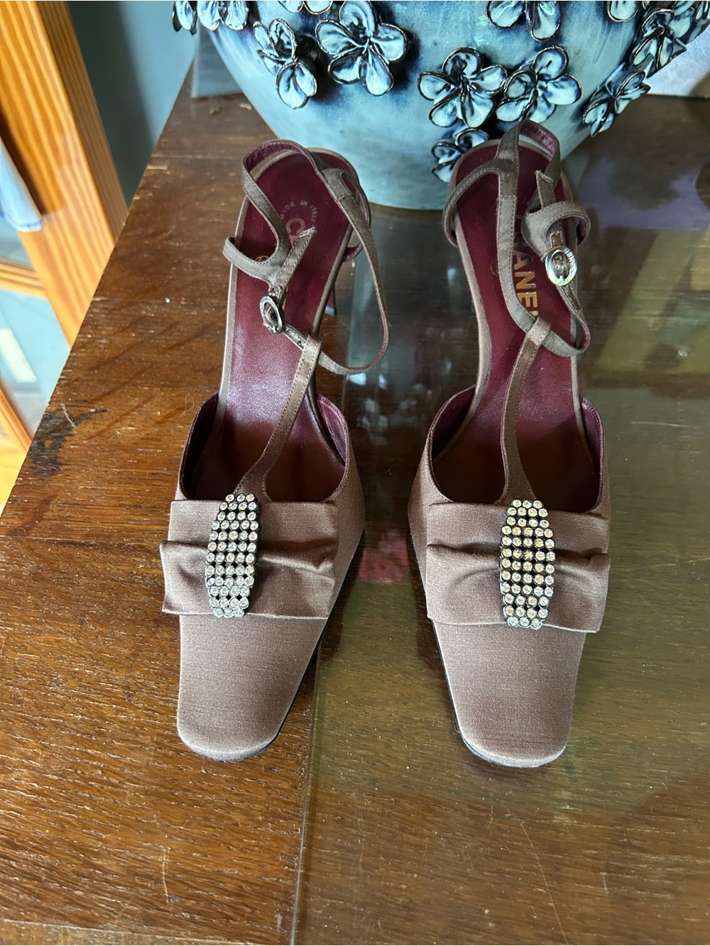Vintage Chanel EU 40 Silk Crystal Evening Heels NWOB - Picture 1 of 5